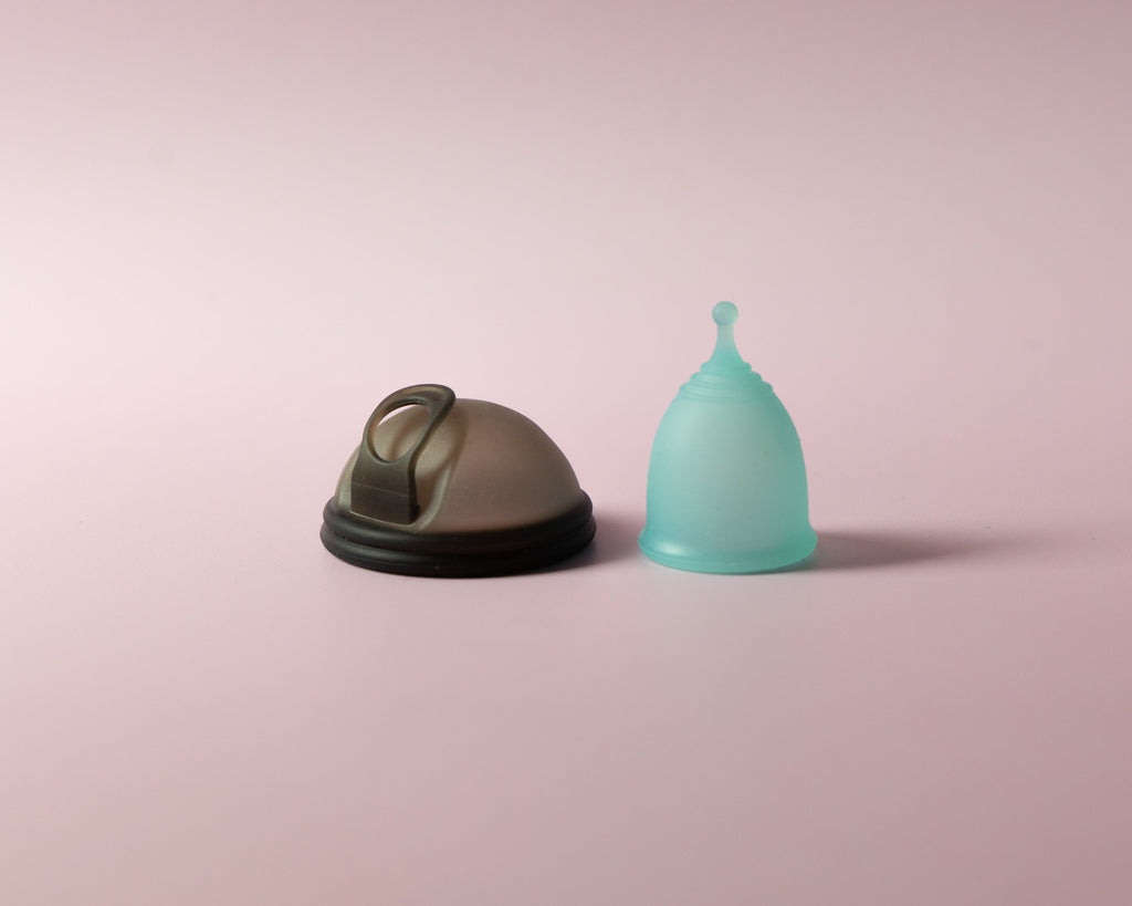How to Practise Using a Menstrual Cup or Disc Before Your Period